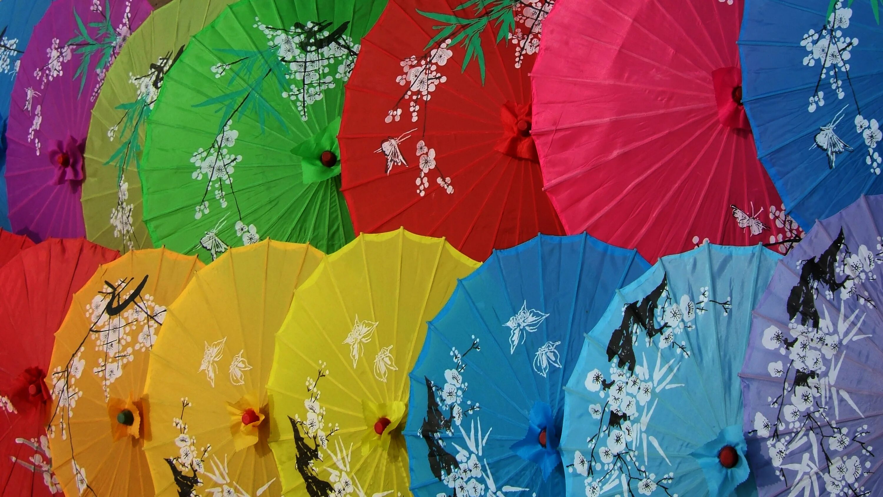 Значение китайских цветов. Китайский зонтик. Китайский зонтик желтый. Японский зонт. Расцветки зонтов.