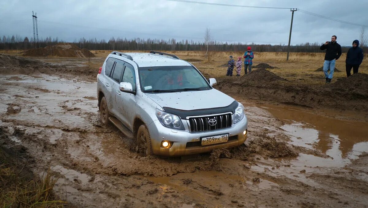 Возвращается ли тойота на российский рынок. Kia Mohave vs Prado. Киа Мохаве конкуренты.