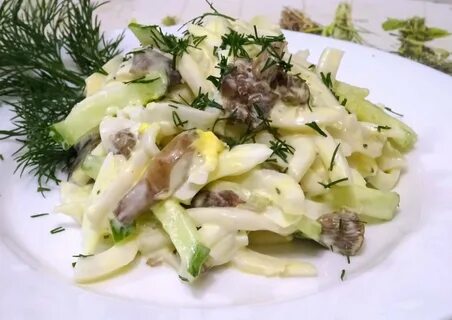 Кальмар курица грибы