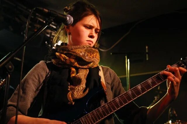 12 группа. Philip wright paper lace. концерт на змее. группа бумажный. группа бумажные города певцы.