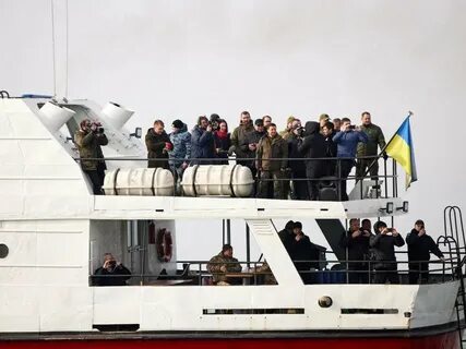 Катер отправился в 10 00