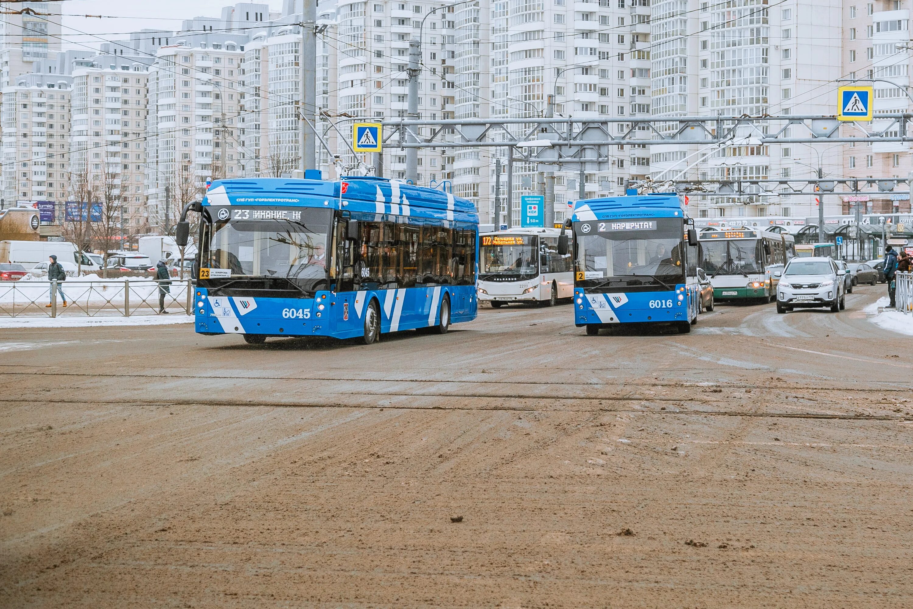 Электробус энгельс. Троллейбусный завод Тролза. Энгельс троллейбусный завод. Троллейбус Урицкого завод. Энгельс завод троллейбусов.