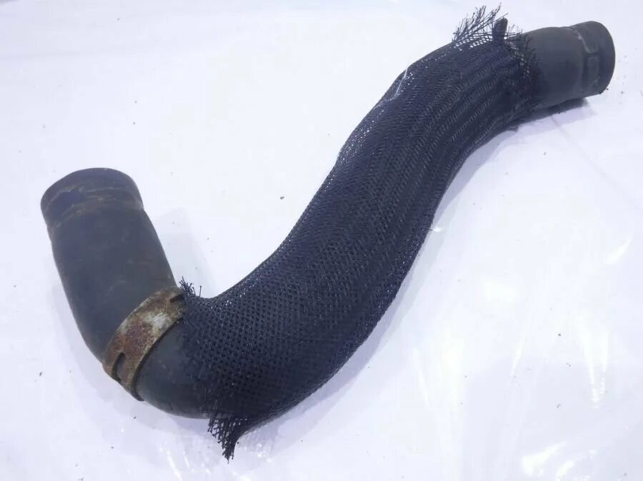 Крайслер 300с 3. 4596498aa патрубок крайслер 300c. Патрубок крайслер. Соединительный патрубок 1. Патрубок на нижний радиатор двс 245.