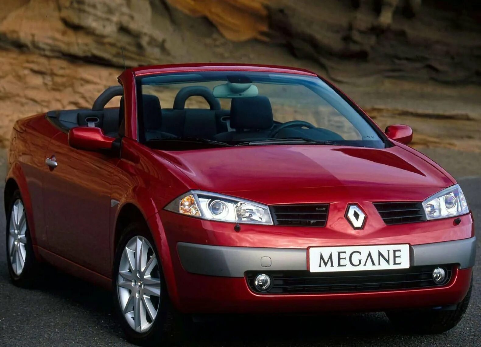 Куплю renault megane 2. Рено Меган 2 кабриолет. Renault Megane 2 Coupe Cabriolet. Рено Меган 2 купе кабриолет. Меган 2 кабриолет.