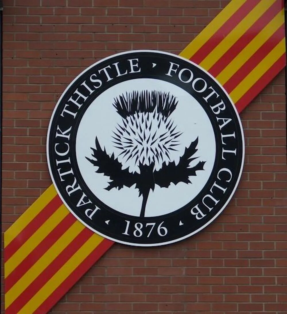 Партик. Партик тисл. Stirling albion fc. Union park stadium. Куинс парк партик тисл.
