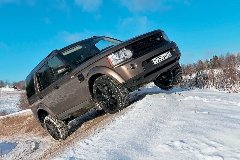 Ленд Ровер Дискавери 4 тест драйв. Дискавери 4 зимой. Land Rover Discovery. Зимой. Ленд Ровер Дискавери коричневый.