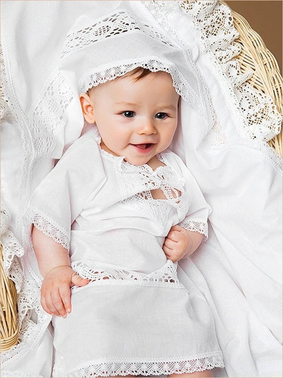 Одежда для крещения мальчика. Одежда для крещения мальчика. Рубашка для крещения мальчика. Наряд для крещения мальчика. Крестильная рубашка святополье.