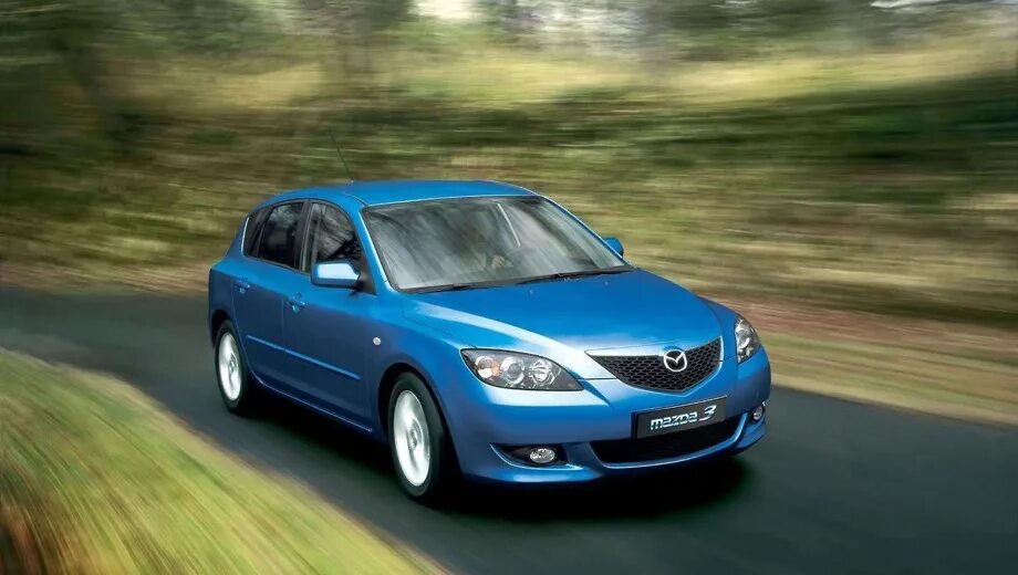 Мазда 3 3 поколение. Mazda 3 3 поколение хэтчбек. Мазда 3 маленькая. Мазда 3 хэтчбек поколения. Мазда 3 маленькая.