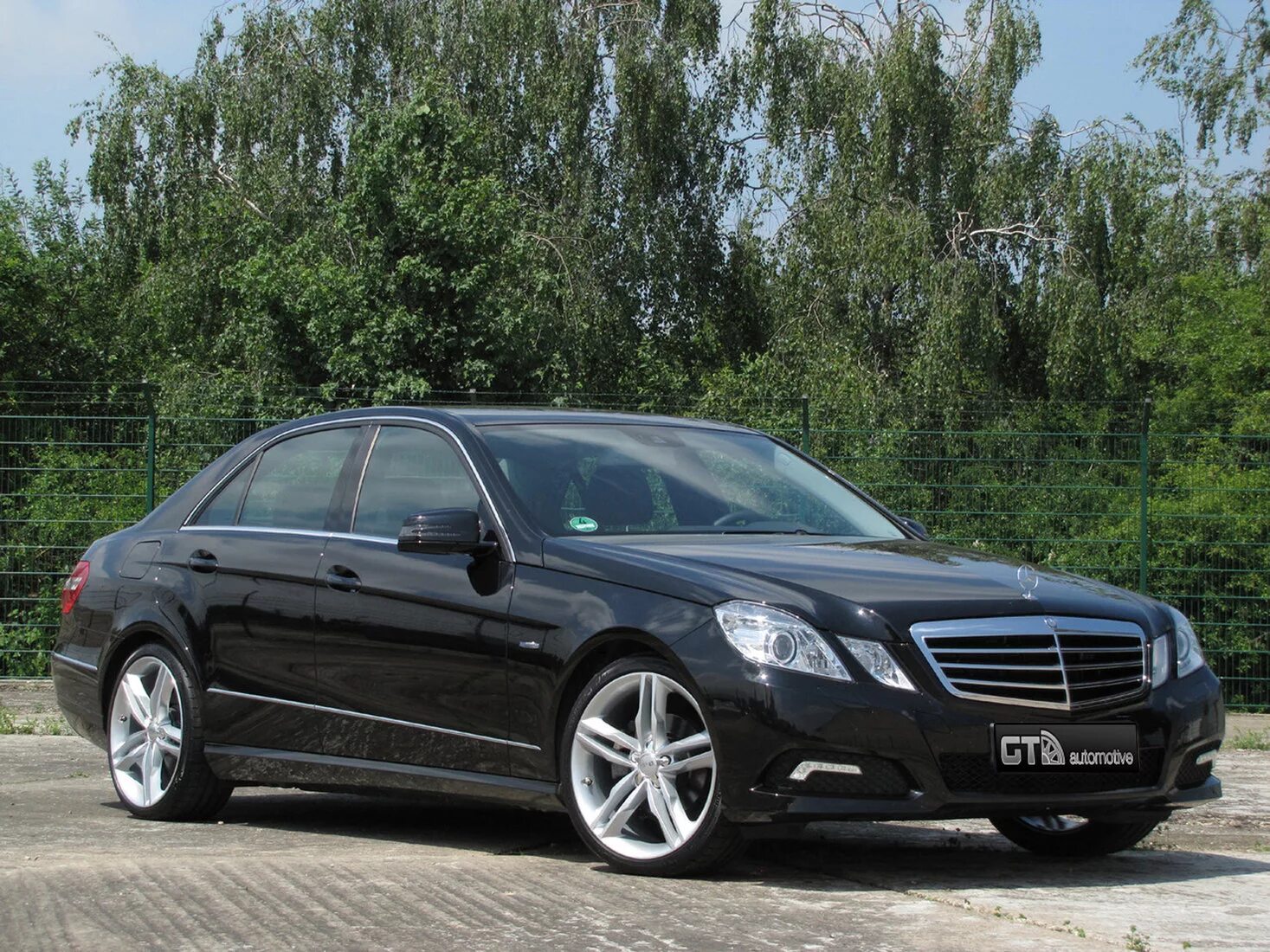 Мерседес w212r. Mercedes e300 w212. Мерседес е 212. Mercedes e w212 r. Купить е 212