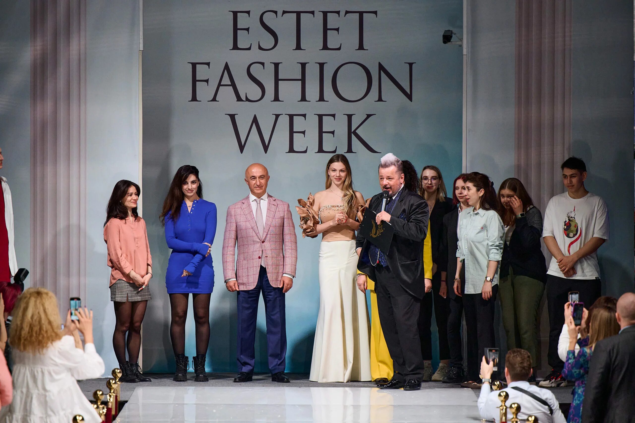 Эстет фэшн вик 2024. Estet Fashion week 2023 Москва. Estet Fashion week 2022 Москва. Жюри estet Fashion week.