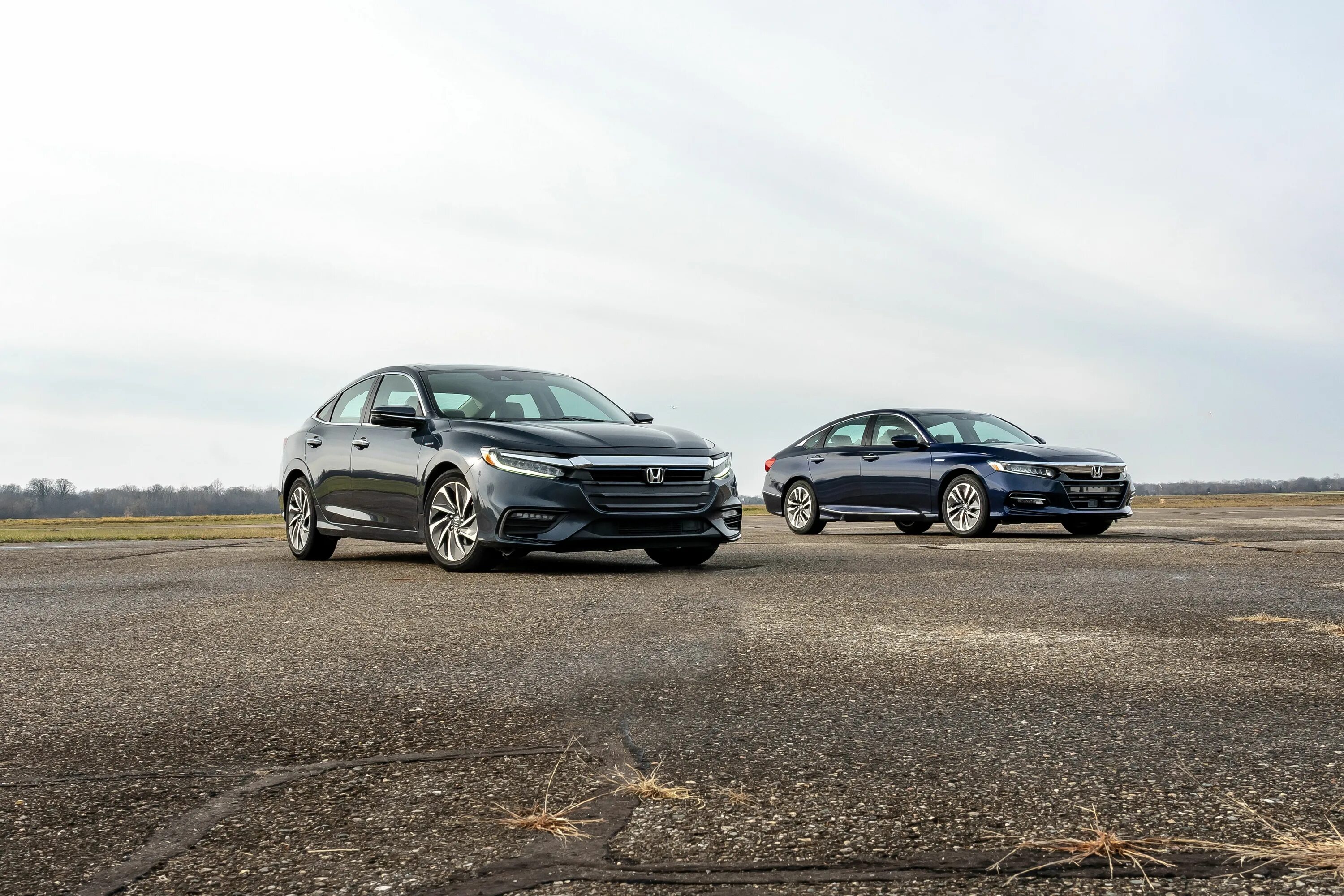 Accord vs. Honda accord hybrid 2019. honda accord touring hybrid. хонда инсайт 2019. honda accord 2017 hybrid.