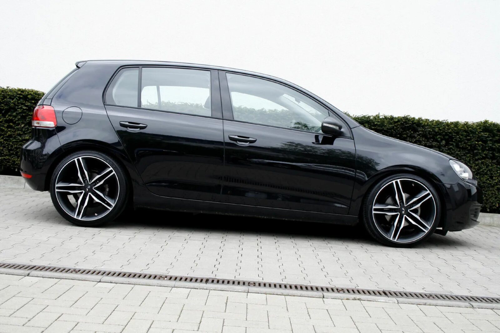 Оригинальные диски VW - Volkswagen Golf Mk5 GTI, 2 л, 2008 года колёсные диски D