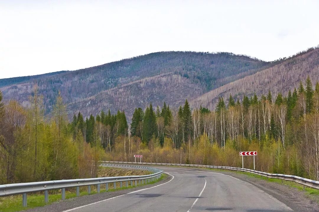 Красноярский край далеко. Трасса Красноярск Кызыл. Красноярск Минусинск трасса. Дорога Красноярский край Тува горы. Дорога Красноярск Минусинск.