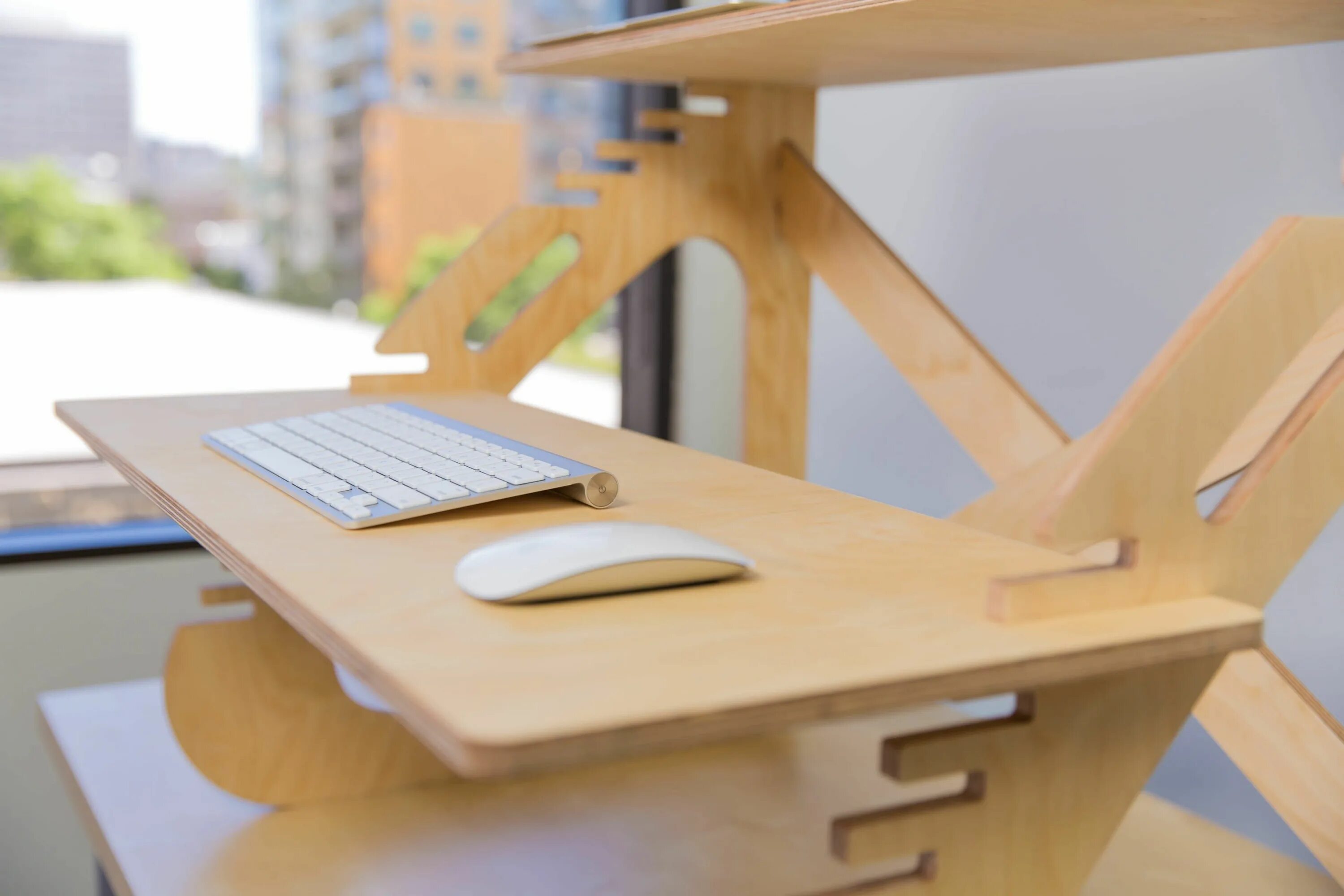Складные столы из фанеры. Складной стол iz faneri. стол-трансформер stay home desk. офисный стол из фанеры. компьютерный стол из фанеры.