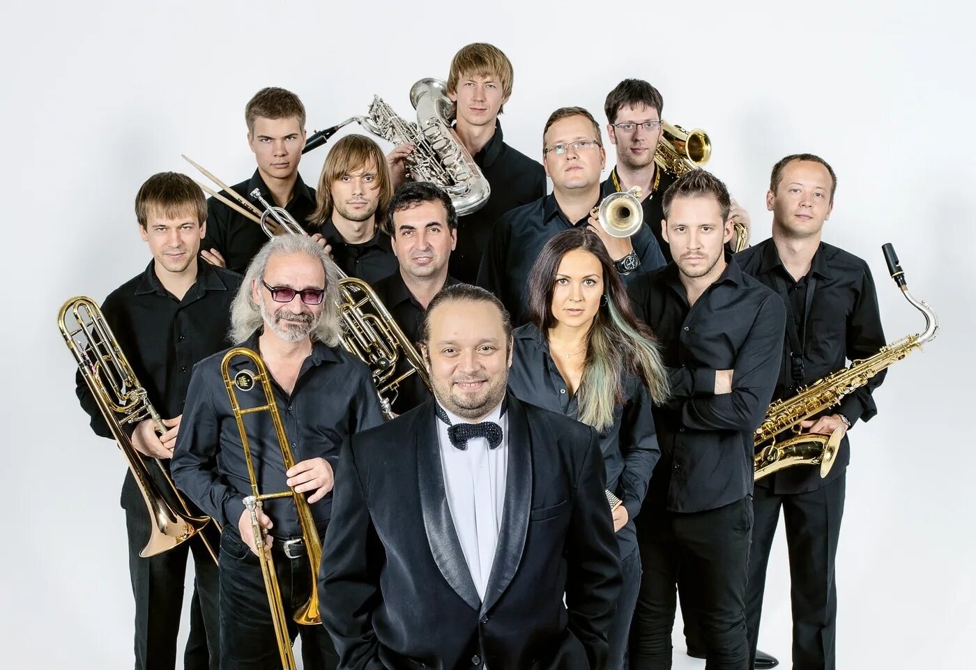 состав джаз бэнда. состав биг бэндов. оркестр ником биг бэнд солисты. оркестр биг бенд тверь. джаз бэнд состав оркестра.