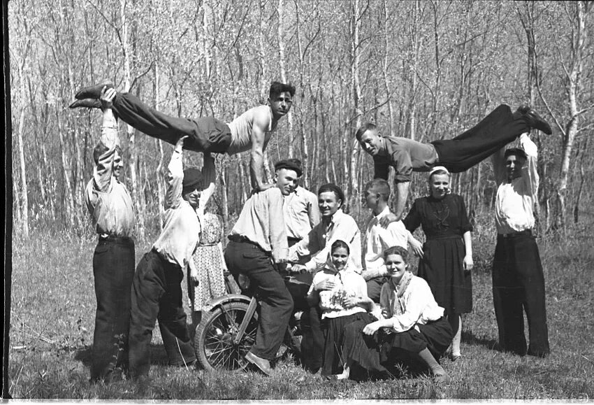 Маевка на природе. Первая маевка. Слет маевка 2023. Первомайские праздники. Маевка фото.
