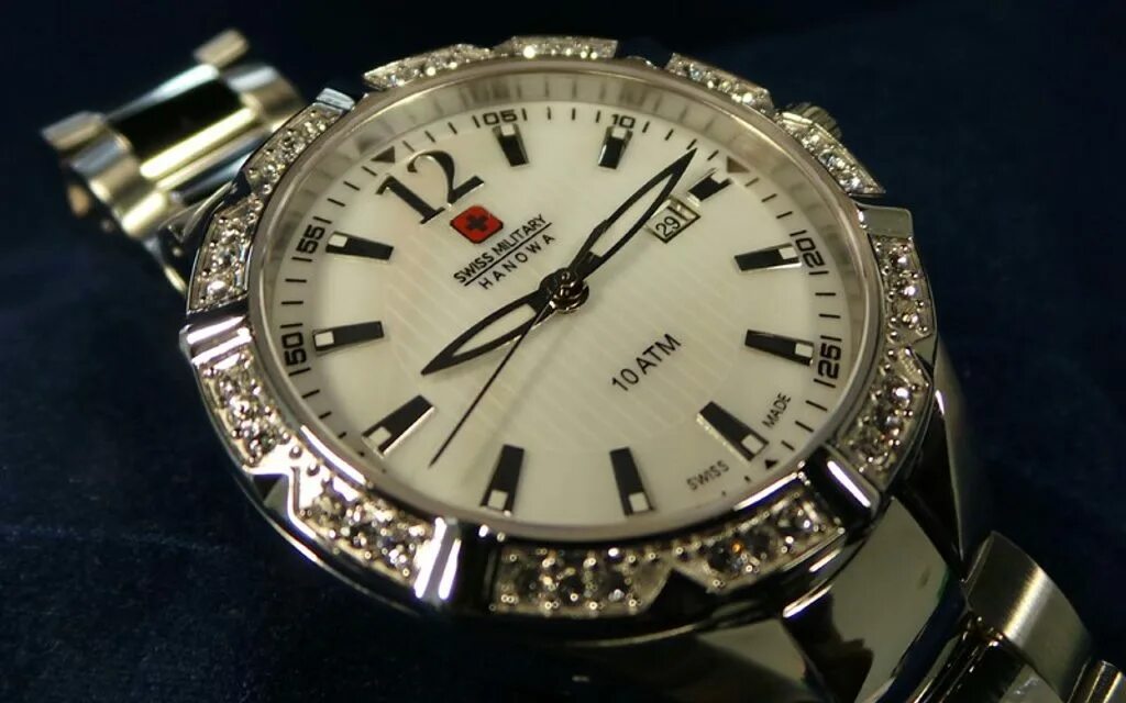 Швейцарские часы NK 2052. Часы Swiss nh100 caheino. Часы lnersoll107711 б/у. Часы Nirva чей производитель.