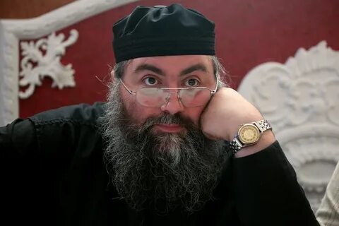 Как все московские батюшка таков