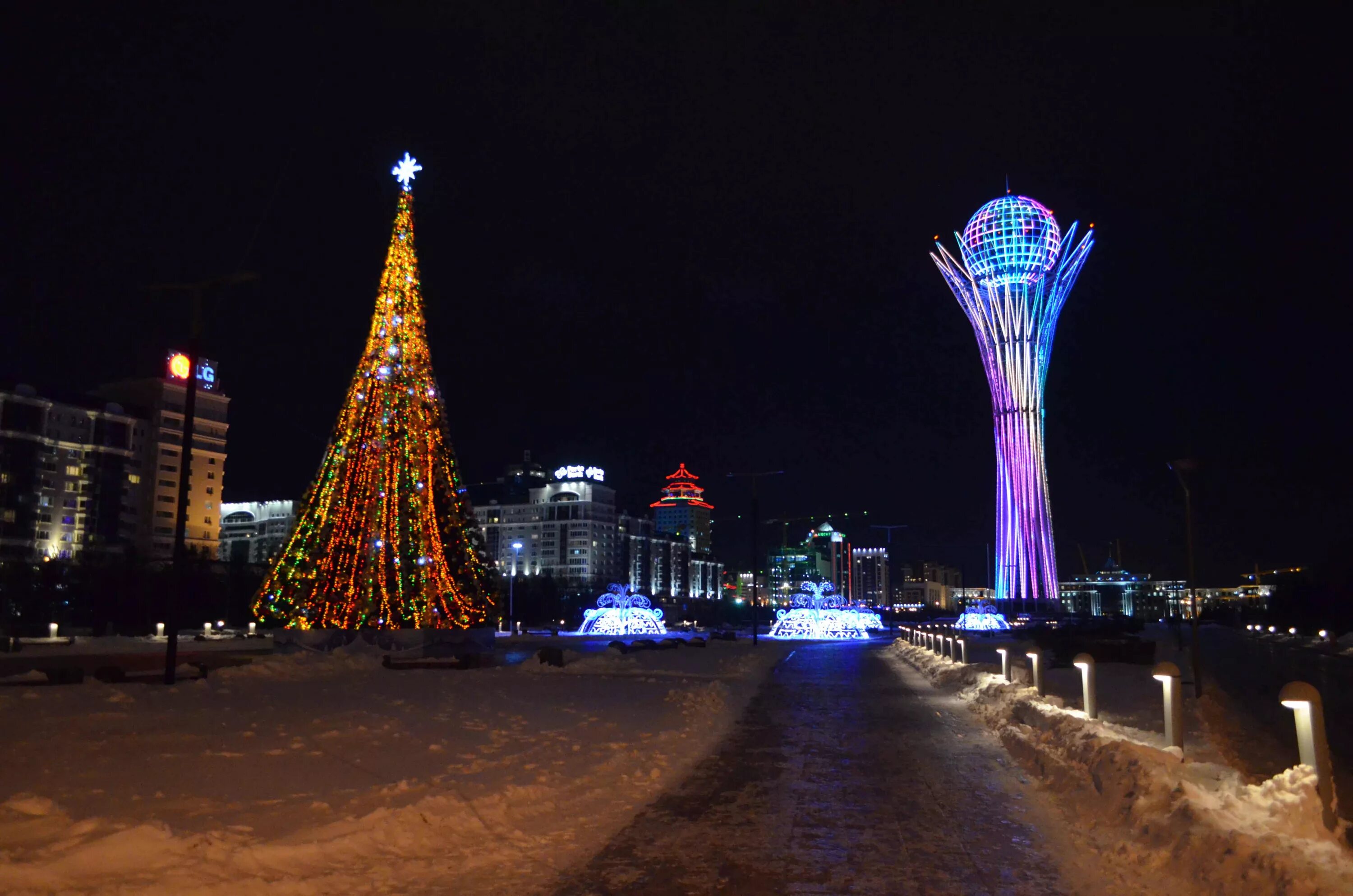 Астана январь. Казахстан Astana nochyu. Астана Казахстан зимой. Астана зима 2022.