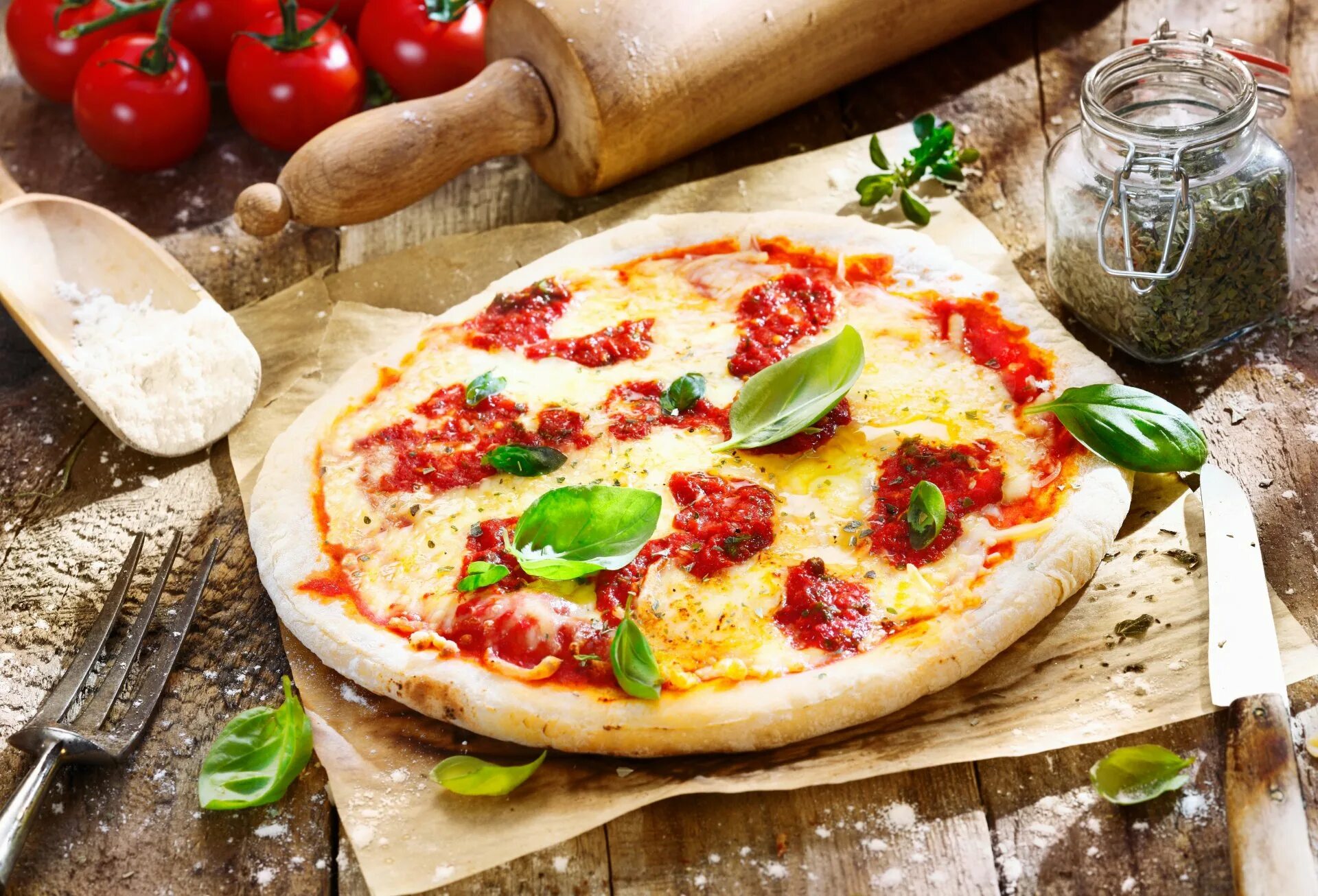 Италиан пицца телефон. Пицца фото. Итальянская кухня. Национальная кухня Италии.