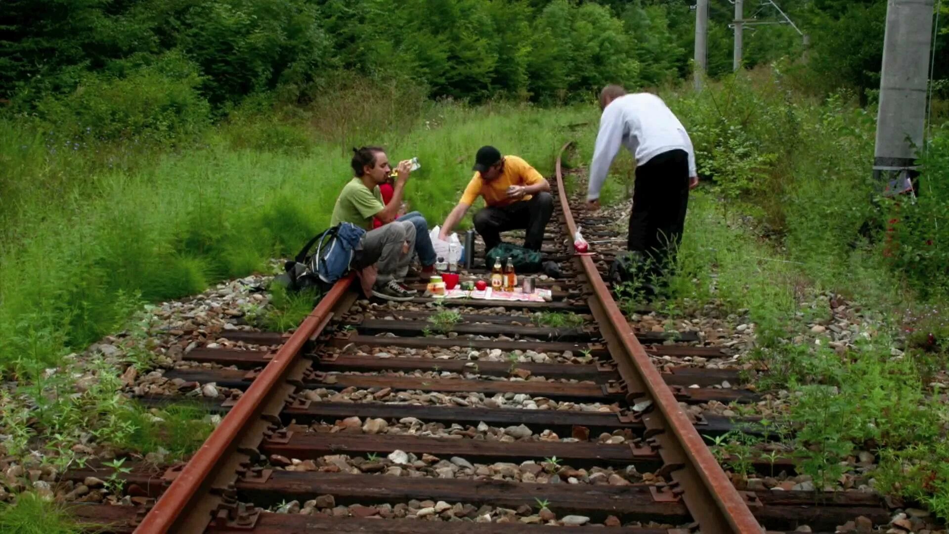 Рельсы шпалы кирпичи. Рельсы рельсы шпалы шпалы ехал. Рельсы шпалы кирпичи в тебя летит. Рельсы-рельсы шпалы-шпалы ехал поезд запоздалый из последнего. Рельсы шпалы кирпичи в тебя летит струя.