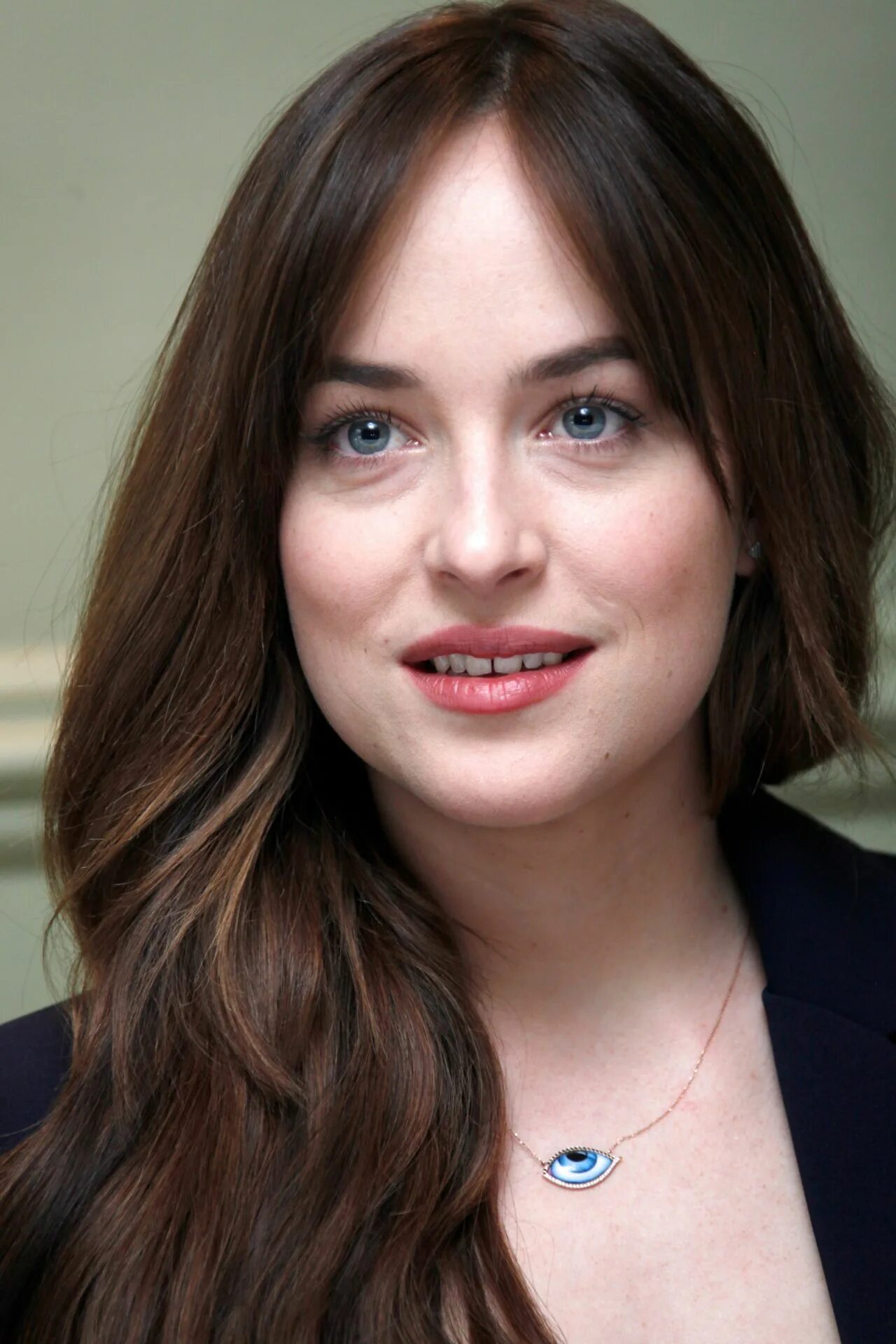 Актриса дакота джонсон. Дакота Джонсон. Дакота Джонсон Dakota Johnson. Дакота Джонсон 50 оттенков серого.