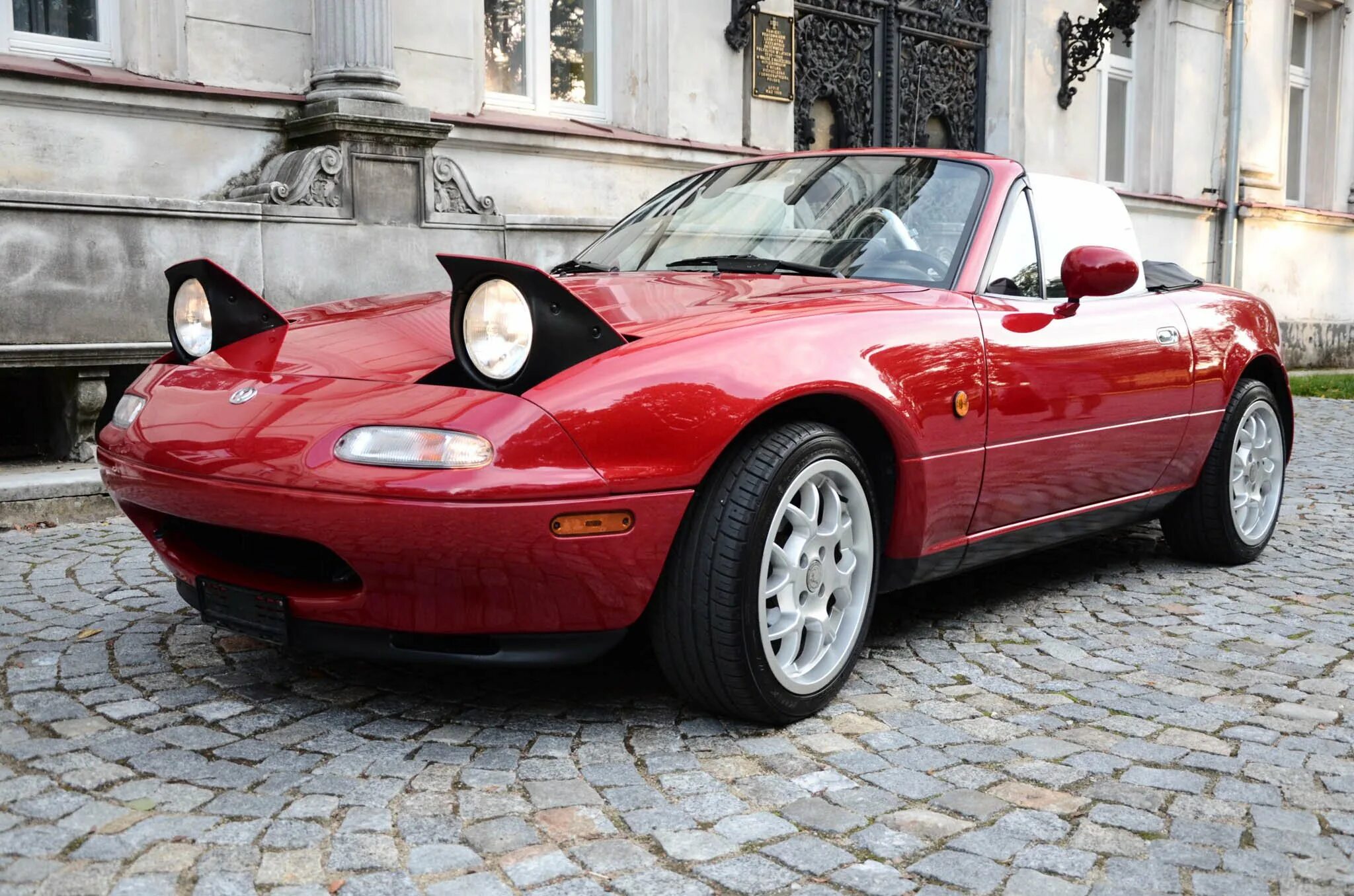 Открой mazda. Mazda MX-5 1991. Mazda mx5 1996. Mazda MX-5 Miata 1991. Mazda MX-5 С открывающимися фарами.