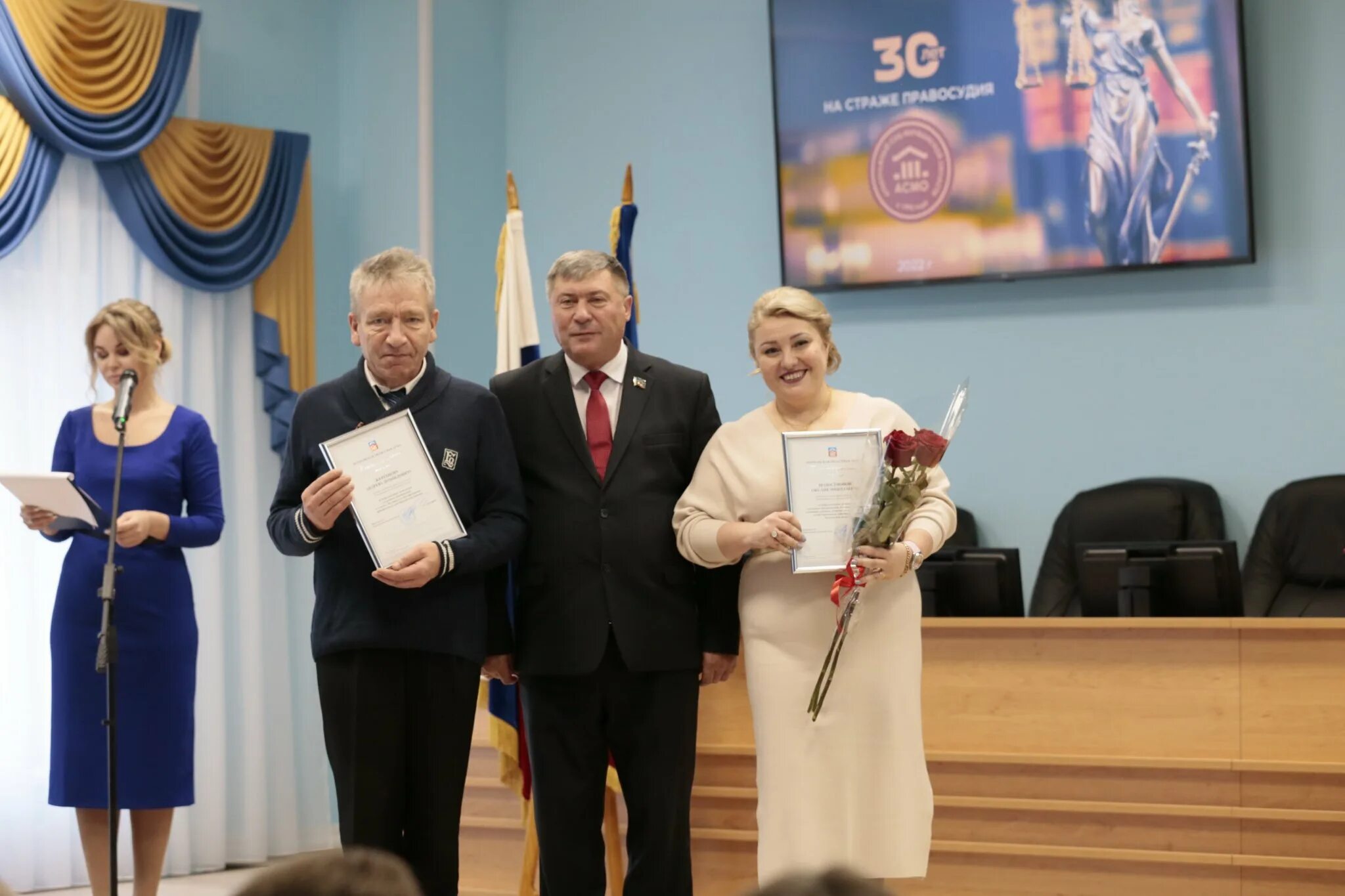 Книповича 20 мурманск. Книповича 20. Академика книповича 47. Книповича 20. Мурманский арбитражный.