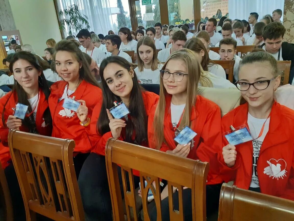 Распределите группы студентов добровольцев