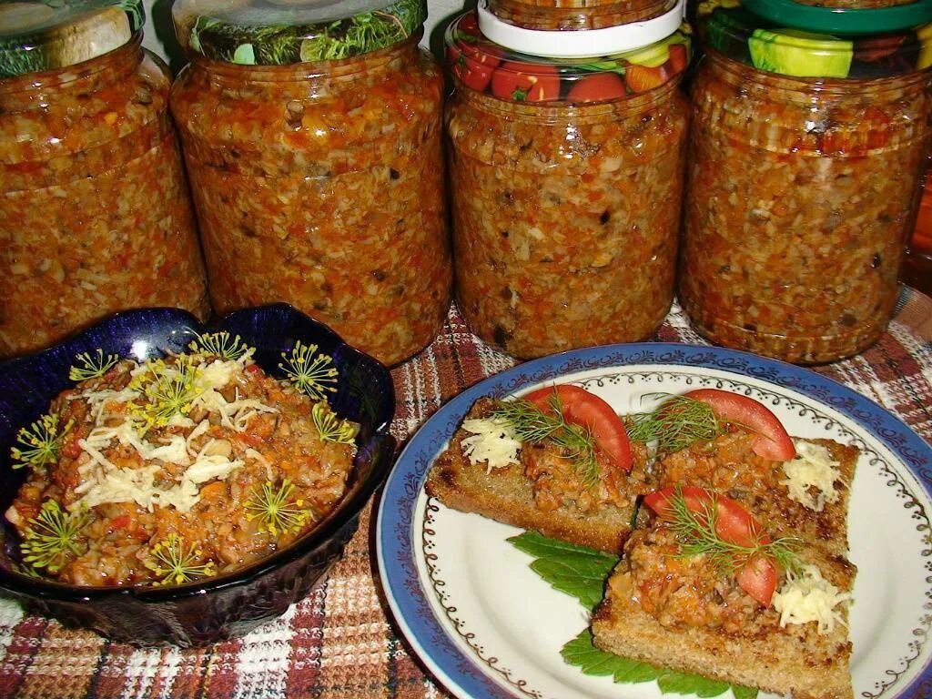 В грибную икру добавляют уксус