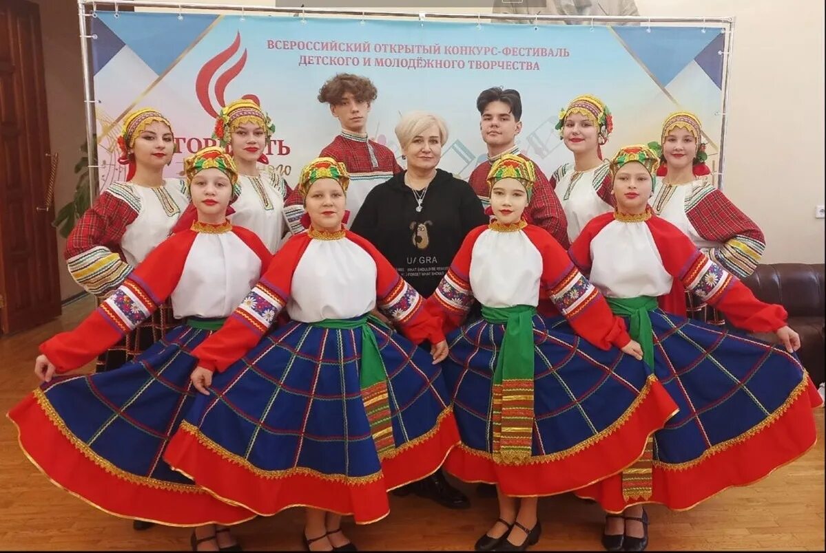 театральный кружок курск дворец пионеров. дворец пионеров и школьников курск конкурсы. калейдоскоп 2021 калачинск. живое слово курск михайлов дворец пионеров. золотой ларец конкурс курск 2022.