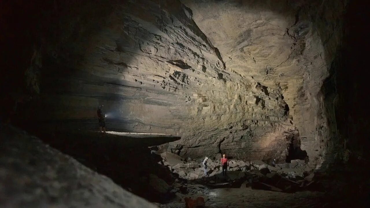 Неглубокая пещера 4 буквы. Пещера лос-тайос. куэва де лос тейос. пещера лос тайос в эквадоре. куэва-де-лос-тайос в эквадоре.