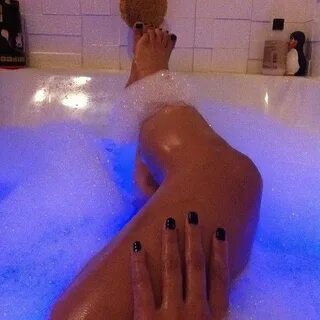 Домашнее селфи в ванной