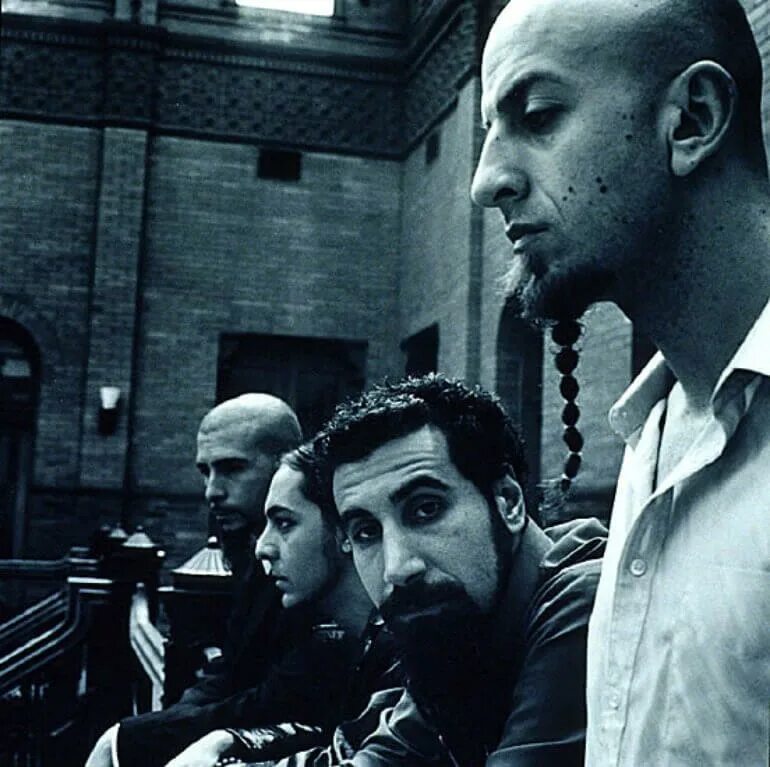 SOAD группа. System of a down. SOAD участники. Серж систем оф а довн. System of a down википедия