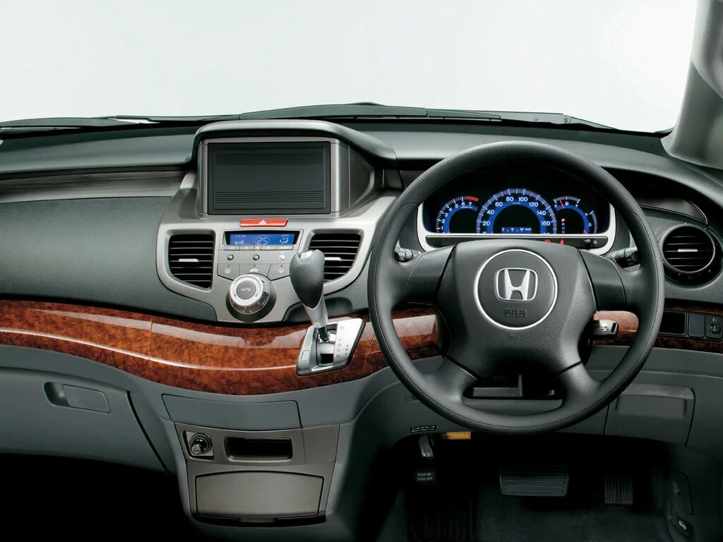 Хонда Одиссей 3 поколения. Хонда Одиссей 1 поколение. Honda Odyssey 2003. Хонда Одиссей 2004. Honda v панель