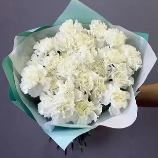 Букет из белых гвоздик