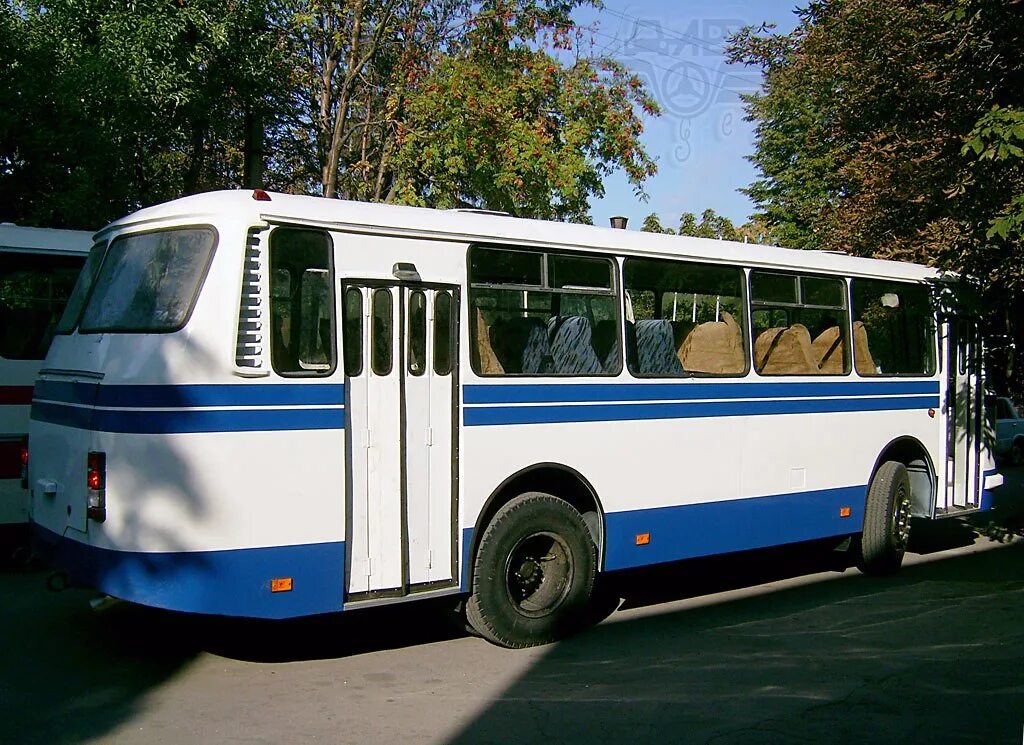Отечественные автобусы. ЛАЗ 695т. ЛАЗ 695 2002. Автобус ЛАЗ / ЛАЗ 695т. ЛАЗ-695 Т Львов.