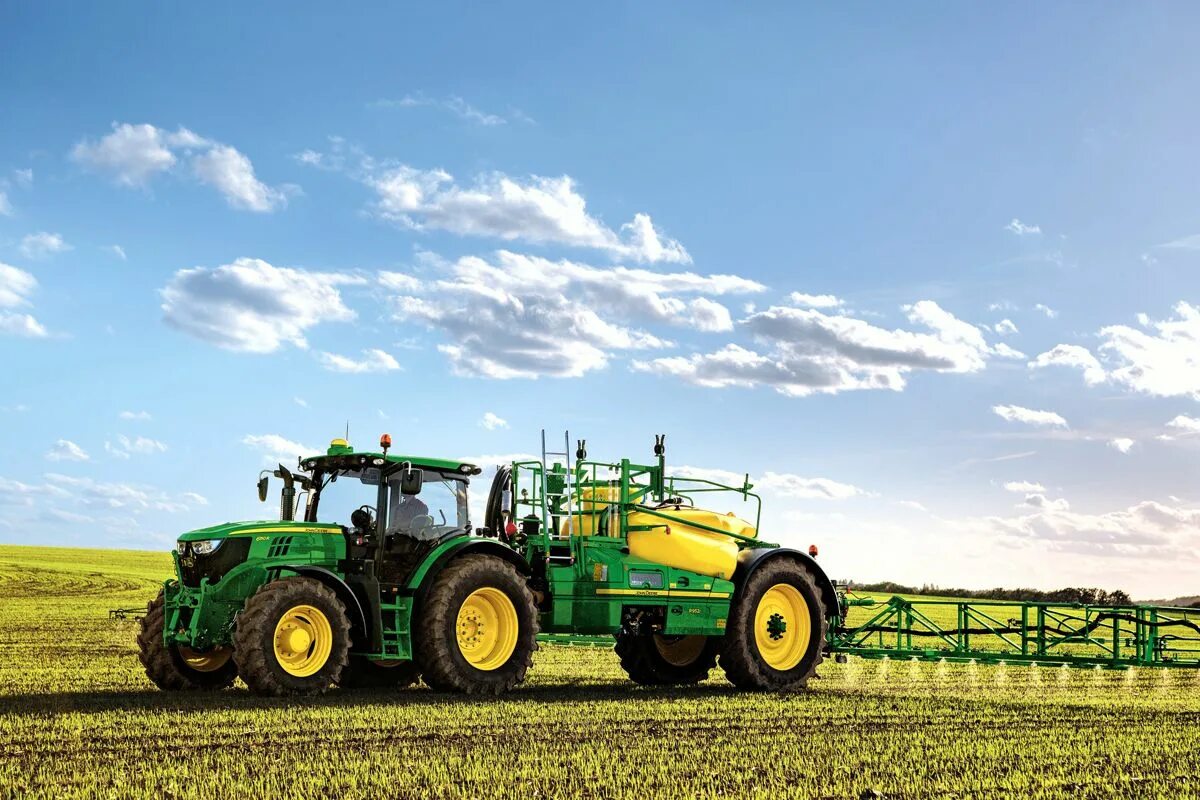 Агро. John Deere опрыскиватель самоходный. John Deere трактор in field. Агрофирмы с техникой John Deere.