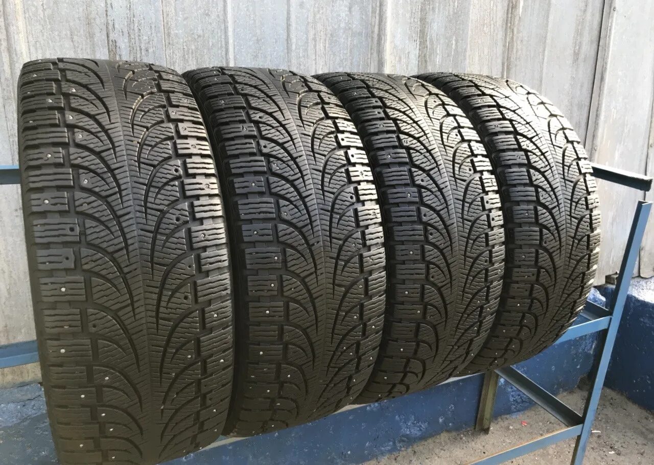 Купить шины 275 45 21. Pirelli Winter Carving. Pirelli Winter Carving Edge. Шина Pirelli Winter Carving Edge. Шины Pirelli Winter Carving 275 40.