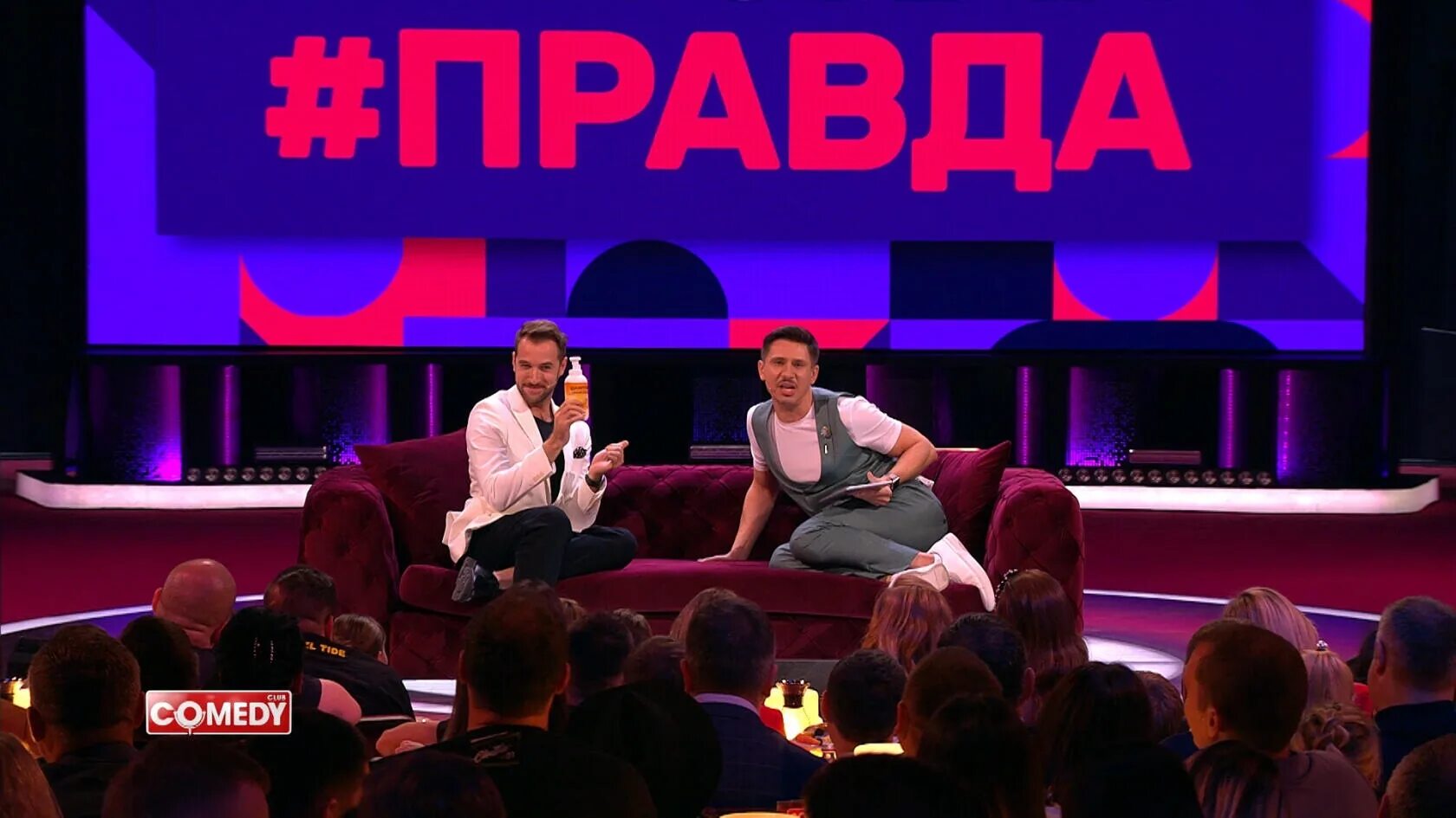 ТНТ 4 comedy Club. ТНТ 2017 камеди клаб. Камеди клаб приветствие