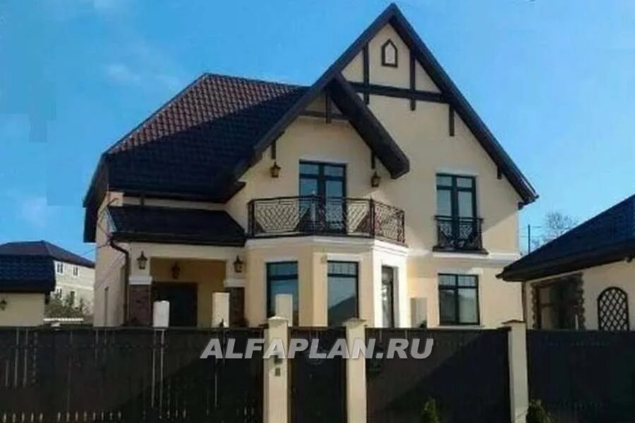 102 дома. 102 дома. Дом с мансардой и балконом 120кв. Шевалье 102а альфаплан. Проект шевалье 102.