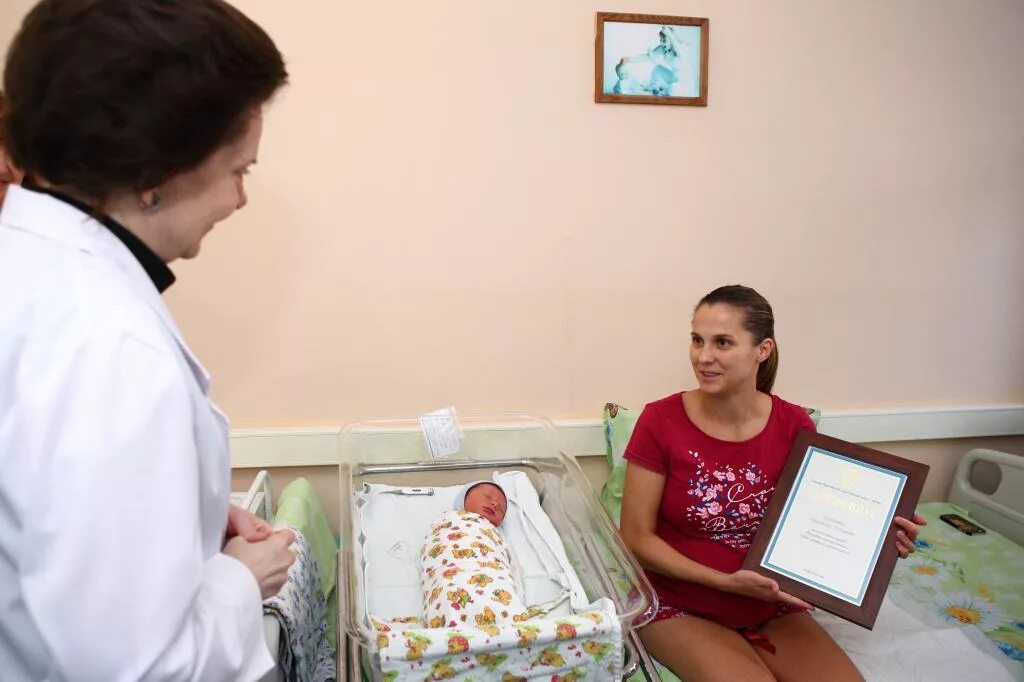 Сургутский перинатальный центр материнства и детства. Окружной перинатальный центр сургут. Перинатальный центр сургут вид сверху. Окружной центр охраны материнства и детства сургут. Перинатальный центр сургут пролетарский 15.