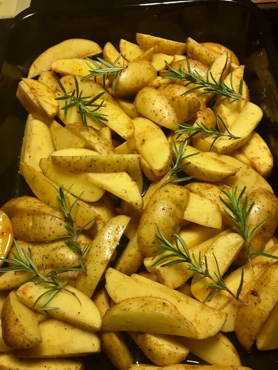 Как вкусно замариновать картошку в духовке