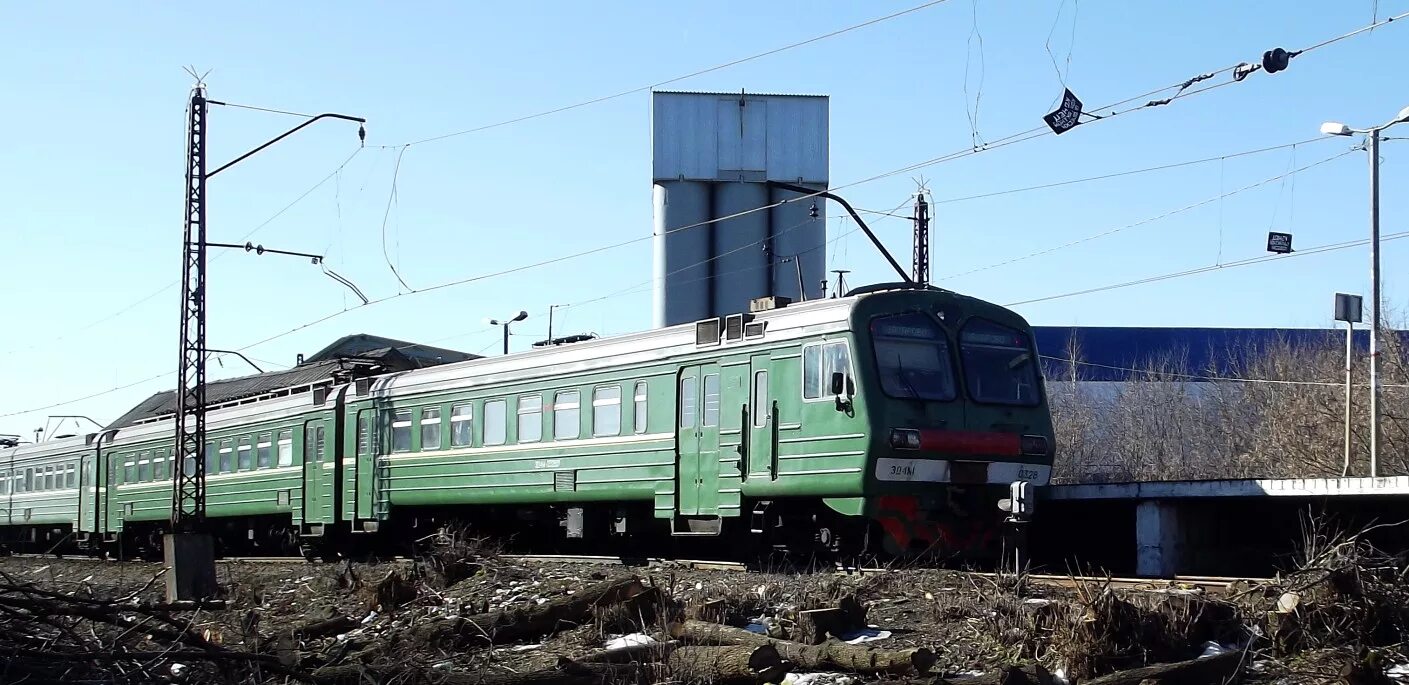 Остановки от выхино до казанского вокзала на электричке. Жуковский станция электрички. Эр2м-605. Рязань сортировочная платформа казанское направление. Электричка платформа отдых.