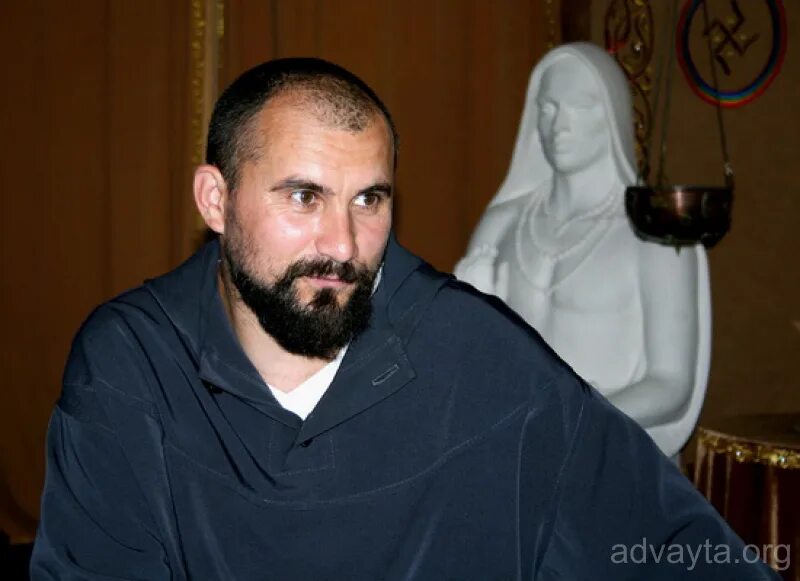 Свами вишну дэв. Свами вишнудевананда. свами вишнудевананда гири. шри гуру свами вишнудевананда гири.