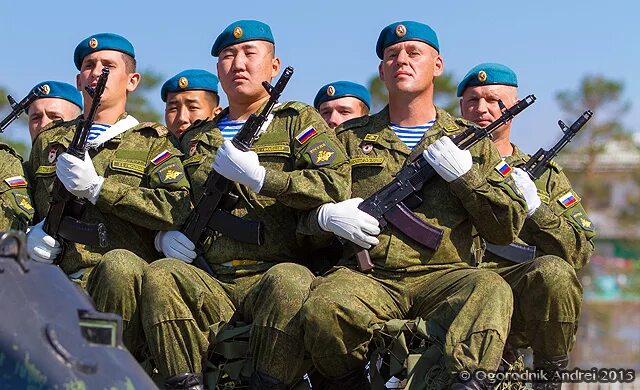 11 одшбр улан удэ. 11 дшб улан-удэ сосновый бор. 11 бригада дшб улан-удэ. Вымпел 35 одшбр. 11 бригада вдв улан-удэ.