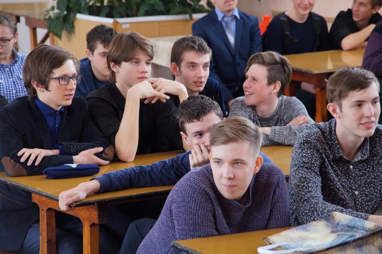 Волггту первокурсники. Студент юзгу. Научный институт риса белозерный. В. Студенты посетили.