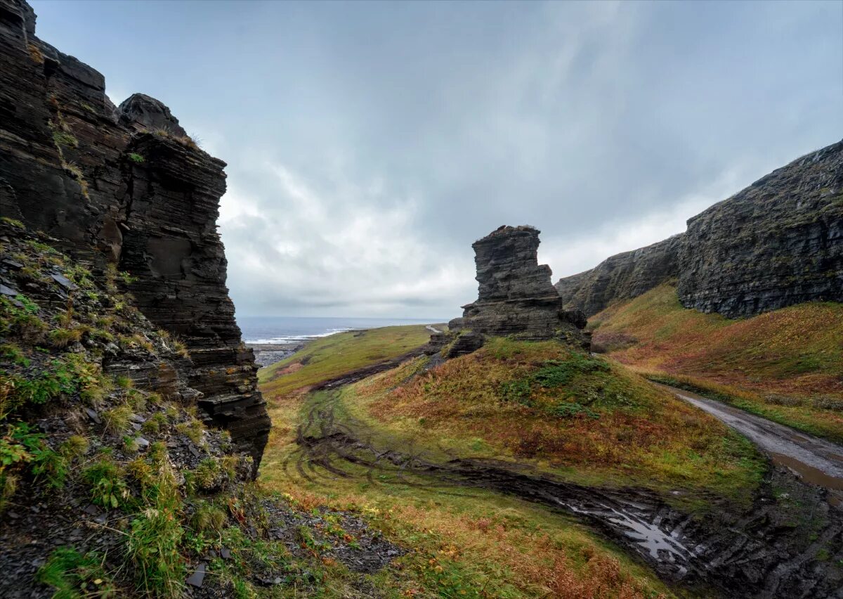 Про кольскую. Хибины кольский полуостров природа. Про кольскую. Сейды кольского полуострова. Кейвы кольский полуостров.