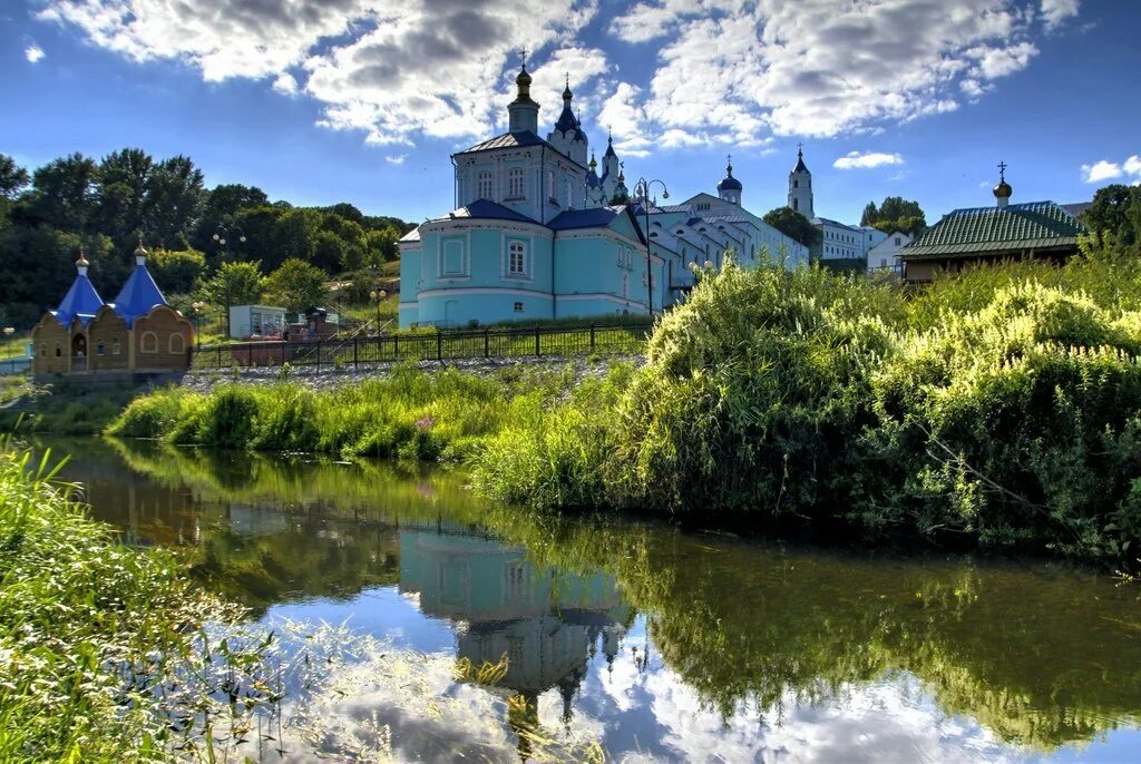 Коренная пустынь Курск. Коренная пустынь монастырь. Монастырь Курской коренной пустыни. Монастырь в коренной пустыни Курская область. Монастырь курской коренной