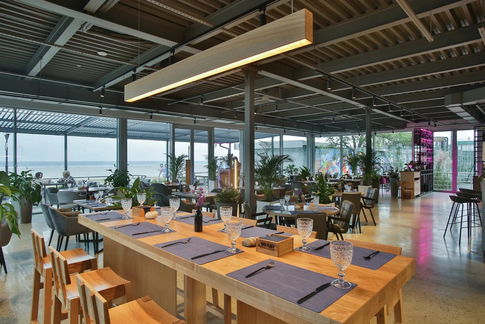 Ресторан паруса сочи. Ресторан веранда адлер. Лазаревское ул янтарная. Магеллан сочи ресторан. Стариград адлер.